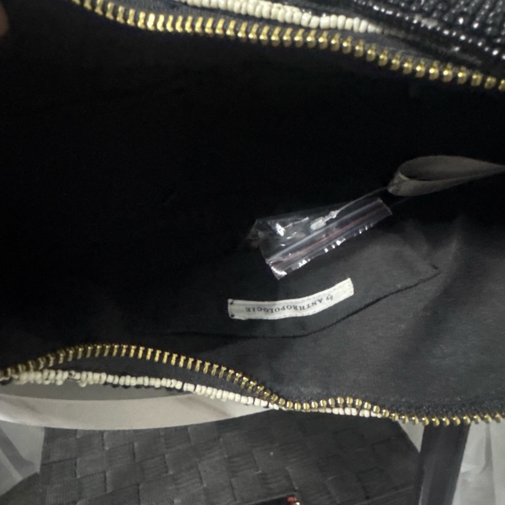 Beaded Black and Cream Shoulder Bag - Picture 4 of 4